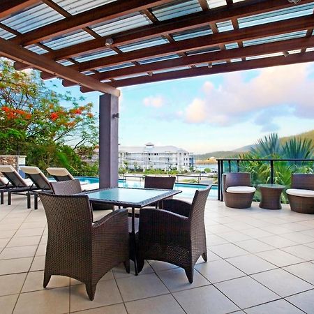 At Waterfront Whitsunday Retreat - Adults Only Aparthotel Airlie Beach Exterior foto